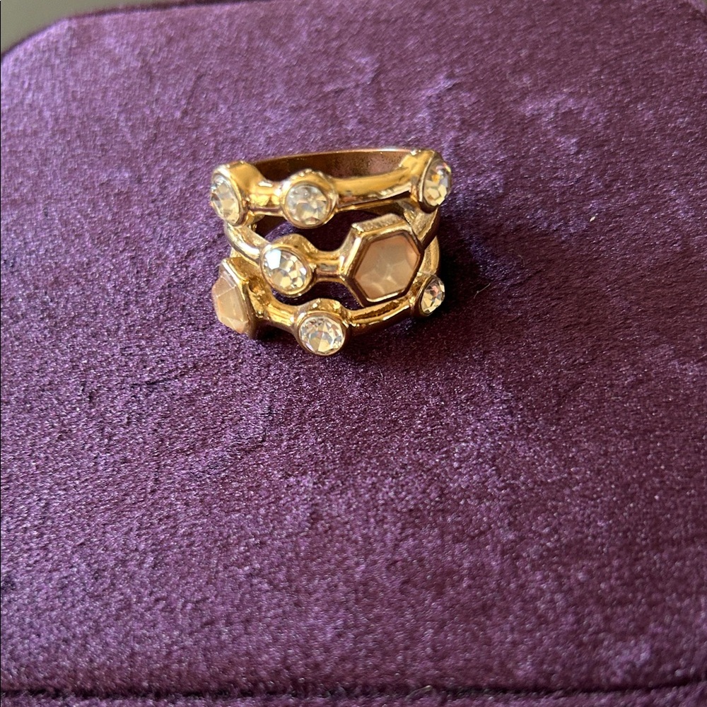 Stacking ring